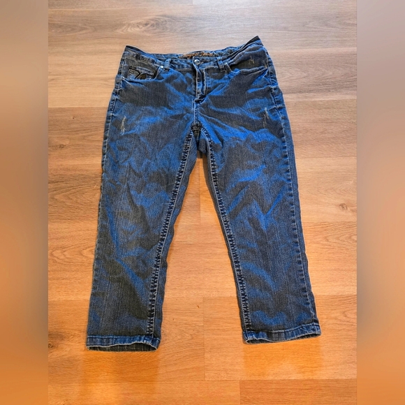 Capri Style Blue Jeans - Picture 1 of 4